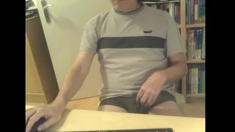 sneaxfreund online show from December 22, 11:52 pm