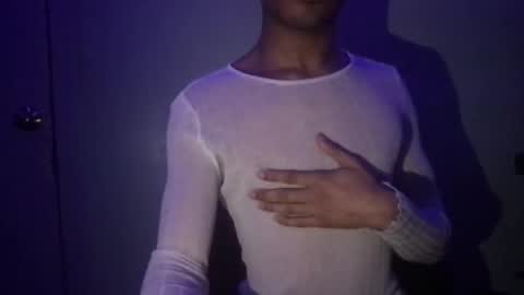 SolaceEve online show from December 3, 3:29 am