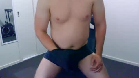 Snapshot of somethingsexysam chatting on October 19, 5:34 am Edging Sam JOI online show from October 19, 5:34 am