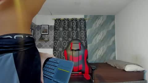 son_hades online show from April 16, 4:12 am