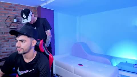 Gabo Lucas and Justin online show from March 25, 9:52 pm