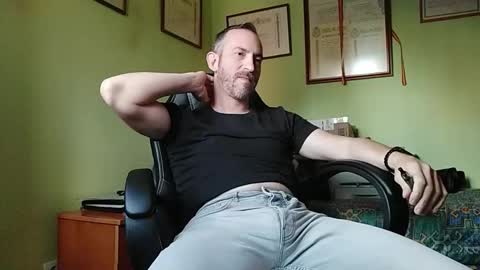 Manu  online show from November 7, 6:22 pm