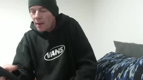 Snapshot of spazzy2 chatting on October 20, 3:10 am spazzy2 online show from October 20, 3:10 am