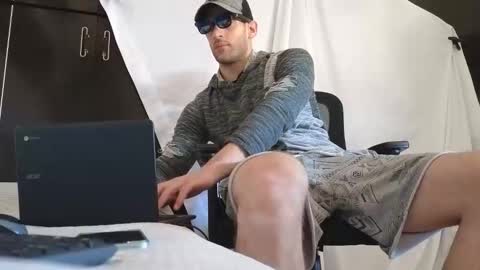 Marco. When Im offline you can view premium content in bio online show from October 11, 1:15 pm