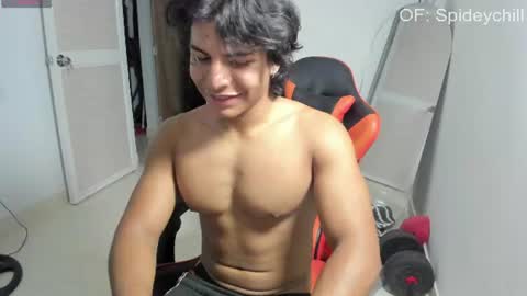 spideychill online show from June 25, 5:12 am