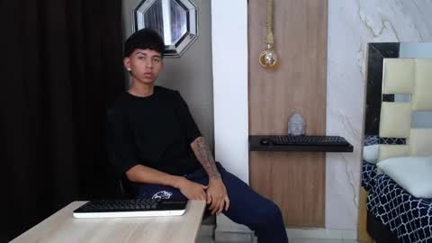 RAY online show from November 10, 4:12 pm