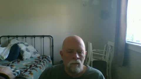 Snapshot of sportfish chatting on January 18, 8:30 pm sportfish online show from January 18, 8:30 pm