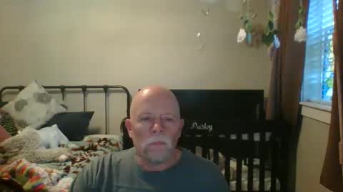 Snapshot of sportfish chatting on December 22, 11:09 pm sportfish online show from December 22, 11:09 pm