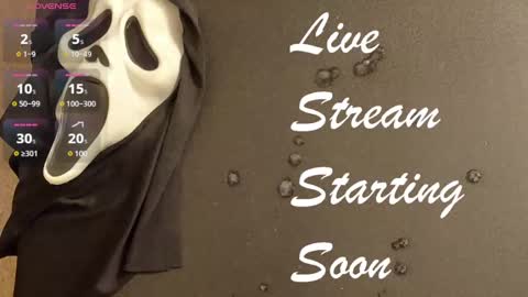 Snapshot of squ1rtl3cb chatting on January 3, 10:31 am squ1rtl3cb online show from January 3, 10:31 am