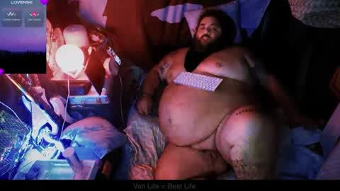 Your Pal Squeaks online show from December 19, 12:24 am