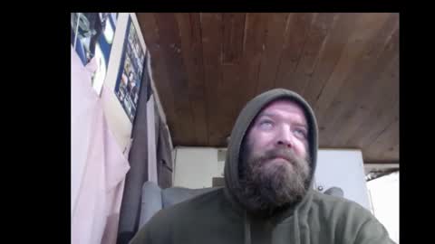 Snapshot of squegly chatting on January 5, 11:55 pm Bryan online show from January 5, 11:55 pm