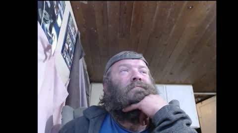 Snapshot of squegly chatting on October 14, 10:44 am Bryan online show from October 14, 10:44 am