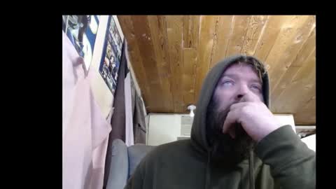 Snapshot of squegly chatting on January 18, 3:35 am Bryan online show from January 18, 3:35 am