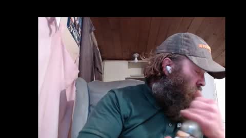 Snapshot of squegly chatting on March 5, 2:03 am Bryan online show from March 5, 2:03 am