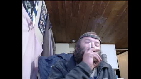 Snapshot of squegly chatting on October 16, 8:44 am Bryan online show from October 16, 8:44 am