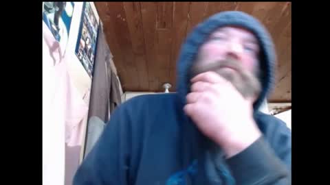 Snapshot of squegly chatting on February 5, 3:45 am Bryan online show from February 5, 3:45 am