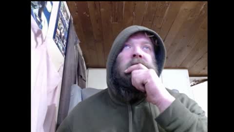 Snapshot of squegly chatting on February 4, 8:24 am Bryan online show from February 4, 8:24 am