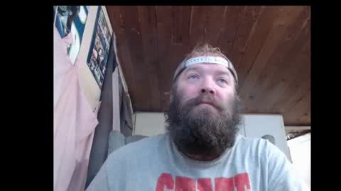 Snapshot of squegly chatting on January 3, 4:37 pm Bryan online show from January 3, 4:37 pm