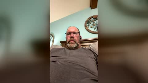 squirreldiamond online show from June 17, 11:17 pm