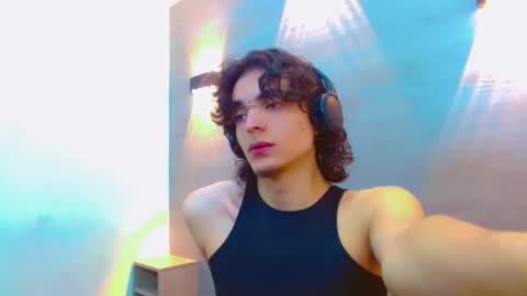 Snapshot of sr_bonnyethan chatting on October 22, 2:32 pm ethan online show from October 22, 2:32 pm