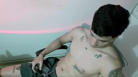 srghost333 online show from June 18, 9:14 am