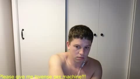 st1vemaster01 online show from July 1, 2:29 pm