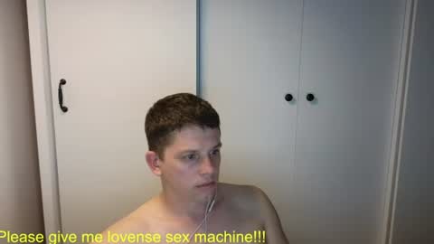 st1vemaster01 online show from June 22, 1:37 pm