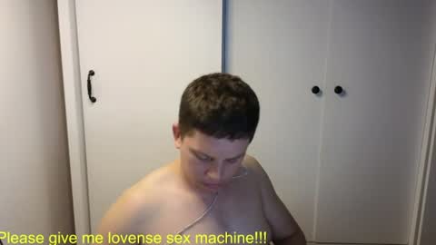 st1vemaster01 online show from June 24, 3:26 pm