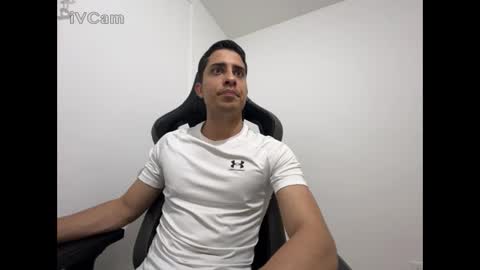 Snapshot of stan_will chatting on February 1, 1:23 am Stan online show from February 1, 1:23 am