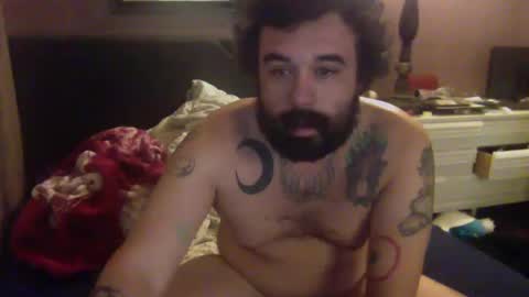 Snapshot of starshine333 chatting on December 31, 6:48 am ashtongue online show from December 31, 6:48 am