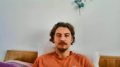 Snapshot of stefanikis chatting on December 17, 9:50 am Stefanos online show from December 17, 9:50 am