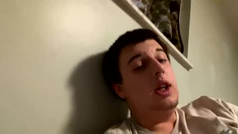 Snapshot of stepbro18 chatting on December 25, 1:31 am Honestly Im a slut I have a high sex drive and I love talking to people off this platform  online show from December 25, 1:31 am