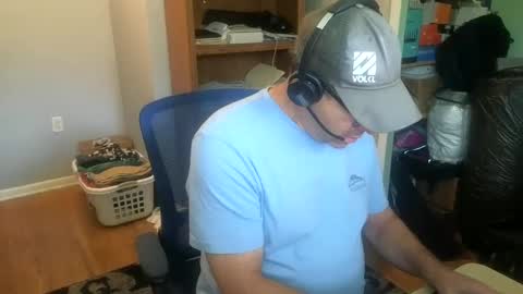 stephenhal9 online show from September 13, 3:13 pm