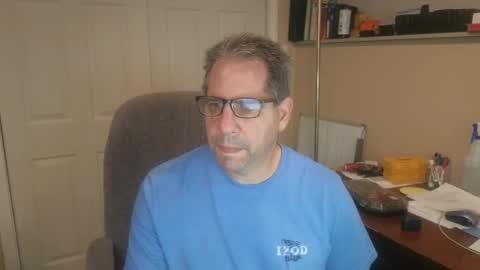 stephenhal9 online show from September 18, 12:56 am