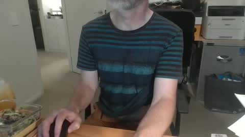 SteveTheTigerr online show from March 25, 3:54 am