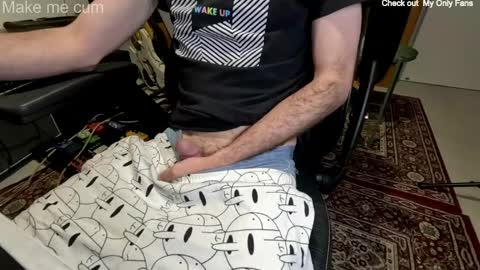 stevie_grey online show from May 2, 10:07 am