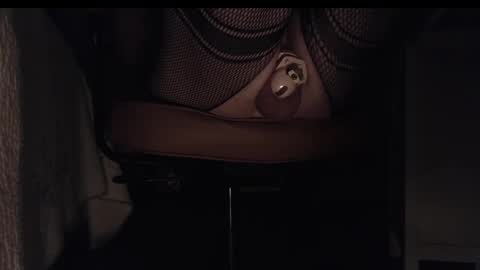 Skye online show from December 6, 10:41 pm