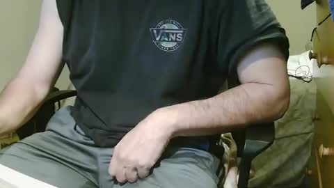 Chillguy online show from October 29, 4:48 am