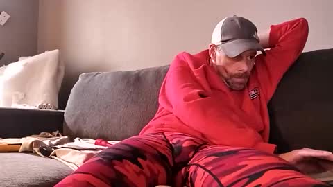 Snapshot of stickymouse45 chatting on October 25, 2:13 am stickymouse45 online show from October 25, 2:13 am