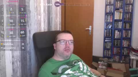 Snapshot of still_alive1985 chatting on October 22, 7:12 am Oliver online show from October 22, 7:12 am