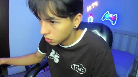 Stiwen online show from September 25, 4:50 pm