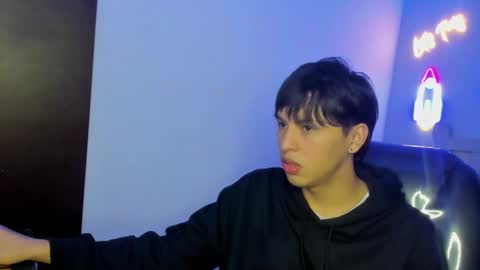 Stiwen online show from October 7, 1:26 pm