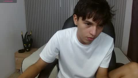 Stiwen online show from March 31, 3:03 pm