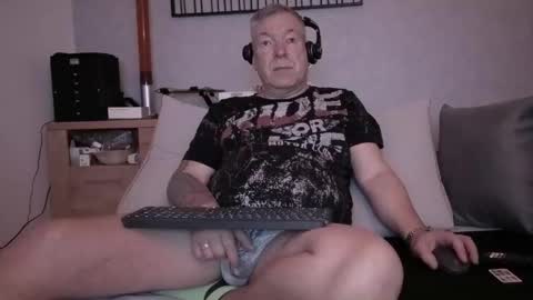 Stranger online show from March 29, 9:59 pm