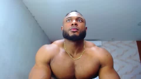 strong_george1 online show from November 29, 7:16 pm