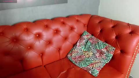 stuart_white online show from October 22, 5:38 pm
