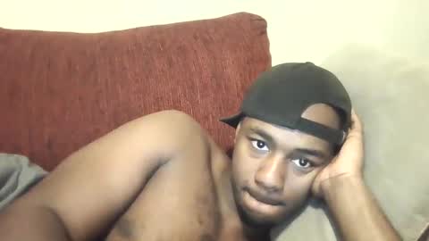 Snapshot of stud4cougar chatting on December 10, 11:53 pm stud4cougar online show from December 10, 11:53 pm