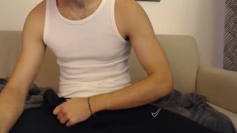 Stud From Paris online show from December 16, 2:27 pm