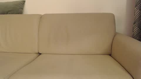 Stud From Paris online show from February 23, 4:53 pm