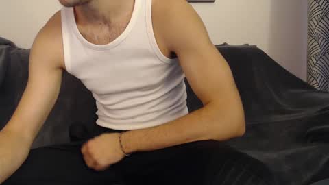 Stud From Paris online show from December 3, 12:27 pm